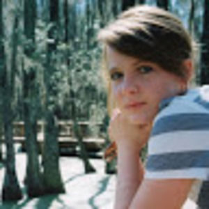 Meet your Posher, Chloe